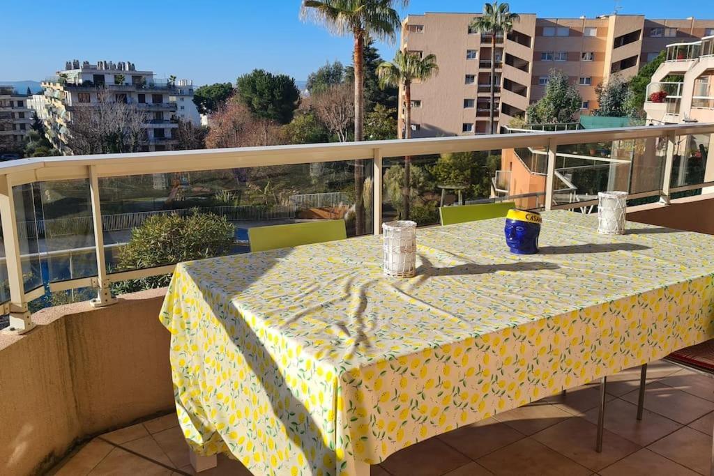 Appartement Vue Mer Sur Les Hauteurs De Niza Exterior foto